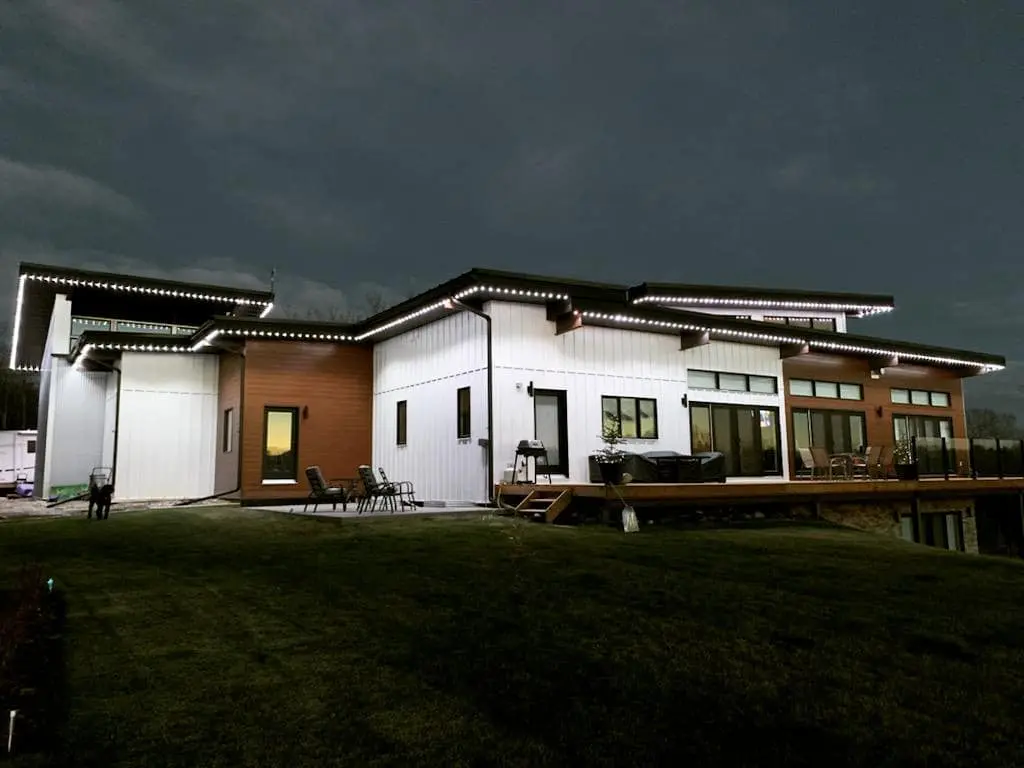 Roofline Accent in Calgary — commercial permanent LED lighting installation by Allure Lighting
